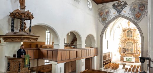 Langenau: 75-Jähriger muss T-Shirt mit Hamas-Parole aushändigen