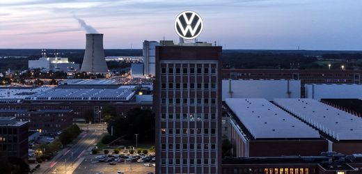 Volkswagen: VW meldet drastischen Gewinneinbruch – und kappt Prognose