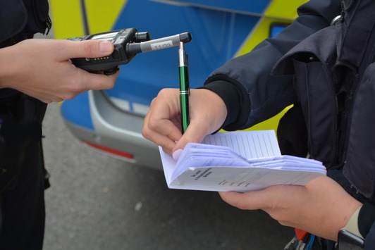 POL-ME: Verkehrsunfallfluchten aus dem Kreisgebiet – 2505134