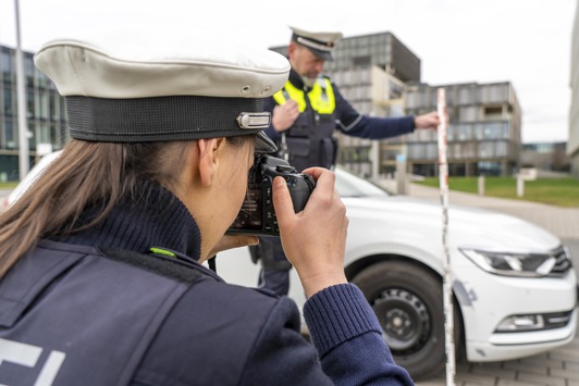 POL-ME: Verkehrsunfallfluchten aus dem Kreisgebiet – 2507079