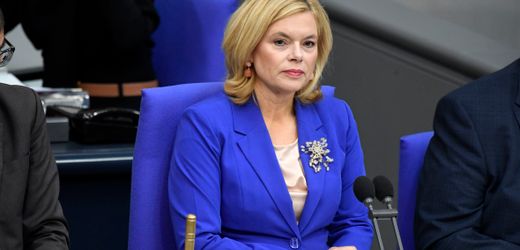Julia Klöckner: Grüne warnen Bundestagspräsidentin vor »Kulturkampf« im Plenarsaal
