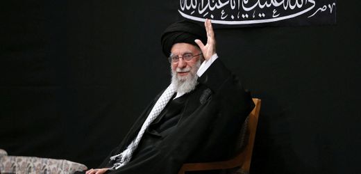 Iran: Ajatollah Ali Khamenei tritt erstmals seit Kriegsbeginn mit Israel öffentlich auf