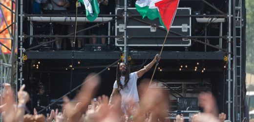 Bob Vylan beim Glastonbury-Festival: Band verteidigt umstrittenen Slogan nach Kritik