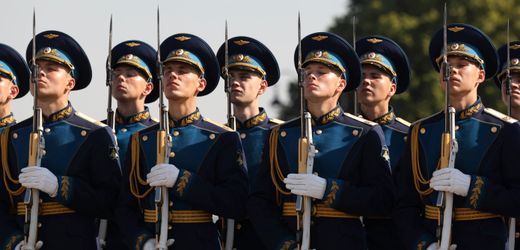 Kreml sagt Flottenparade in Sankt Petersburg »aus Sicherheitserwägungen« ab