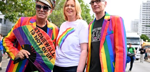 Bärbel Bas: Arbeitsministerin verzichtet offenbar auf Regenbogenflagge zum CSD