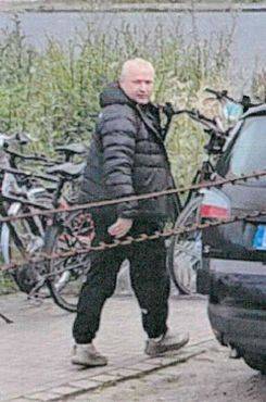 Polizei bittet um Mithilfe: Fahndung nach dreistem Autodieb in Uedem