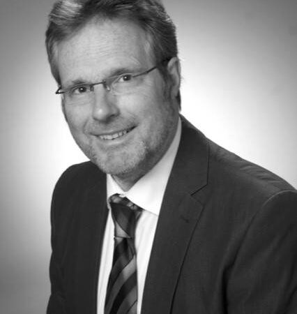 An(ge)dacht: „Hier wird Menschmaterial verbraucht“