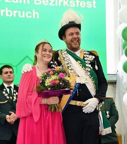 Festtag in Uedemerbruch: Bastian Küppers ist neuer Bezirkskönig in der Region