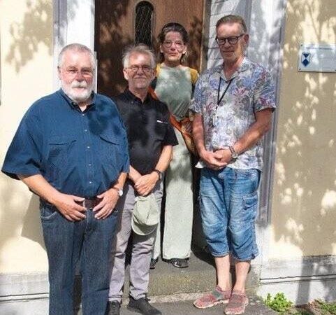 Rundgang durch die Geschichte in Meerbusch: Heimatkreis hält Erinnerung an jüdisches Leben wach