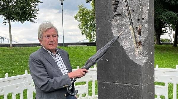 Skulptur in Krefeld: Kunstwerk zerstört – Uerdinger sind entsetzt über die Stadt