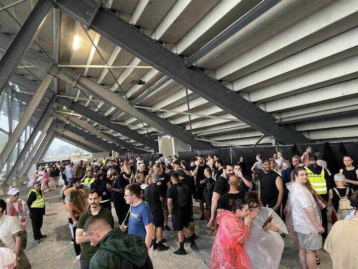 Tiefdruckgebiet streift Mönchengladbach: Erst der Sturm, dann das Konzert im Sparkassenpark