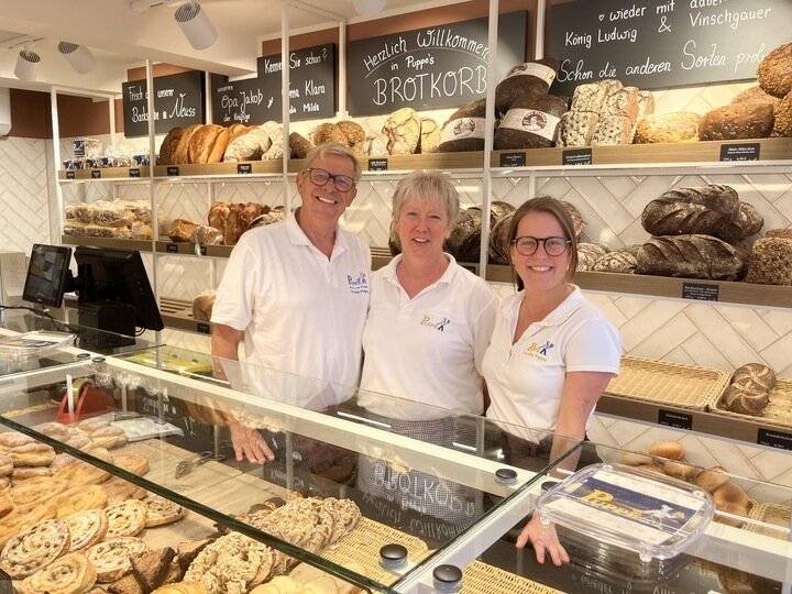 Wiedereröffnung in Neuss: Übernahme durch Bäckerei Puppe – der „Brotkorb“ ist zurück in der Neustraße