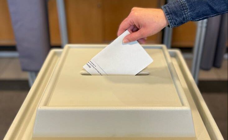 Kommunalwahl 2025: Stadt Dormagen sucht noch Wahlhelferinnen und Wahlhelfer