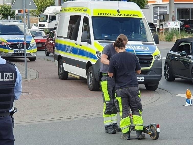 Rettungshubschrauber in Goch: 16-Jähriger bei Sturz mit E-Scooter lebensgefährlich verletzt