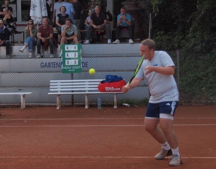 Weniger Teilnehmer beim LK-Turnier: Tennisspieler kritisieren in Xanten Lizenzgebühr