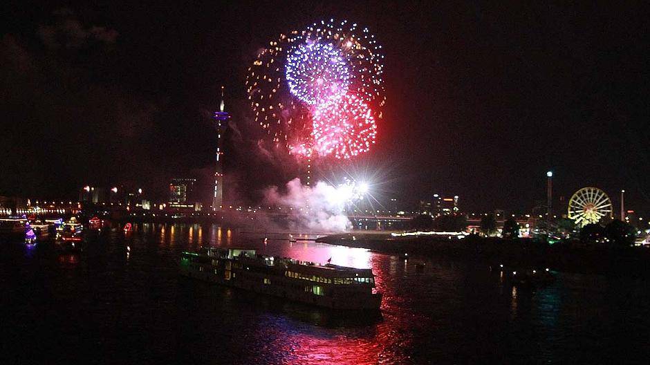 Rheinkirmes 2025 in Düsseldorf: Von wo man das Kirmes-Feuerwerk am besten sehen kann