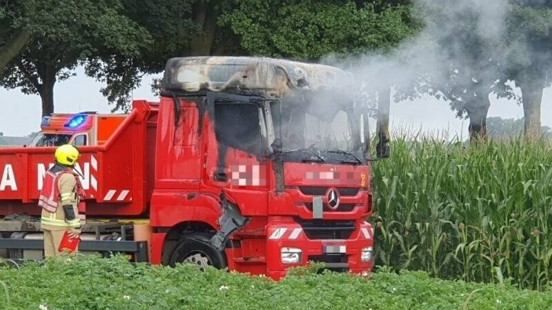 Schreck in Uedem: Lkw gerät während der Fahrt in Brand – Fahrer reagiert geistesgegenwärtig