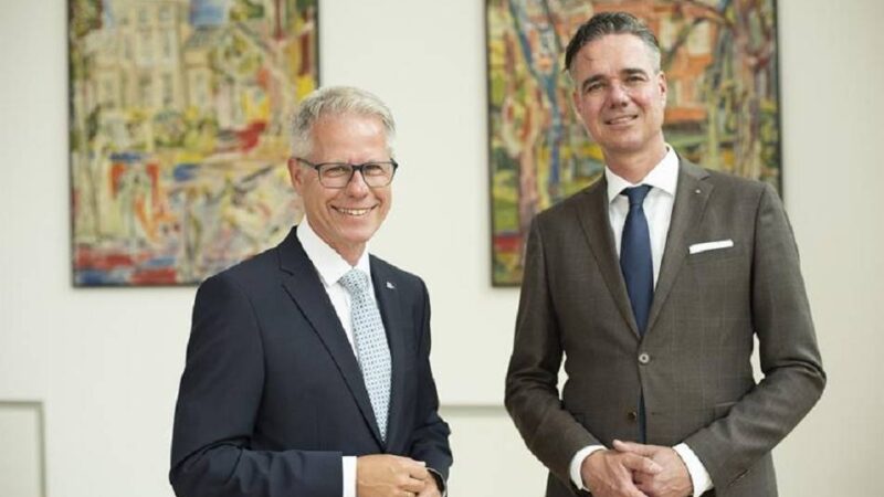 Hauptgeschäftsführer Mittlerer Niederrhein: Jürgen Steinmetz weitere zehn Jahre bei der IHK