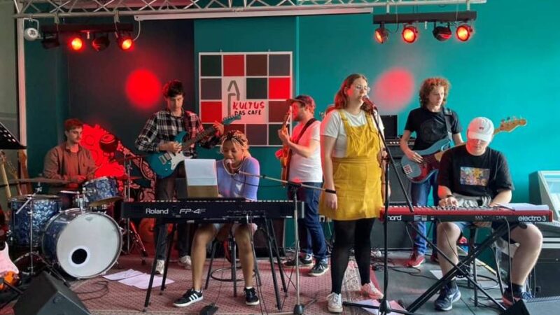 Projekt vom 4. bis zum 6. August: Das Café Kultus wird an drei Tagen zum Tonstudio