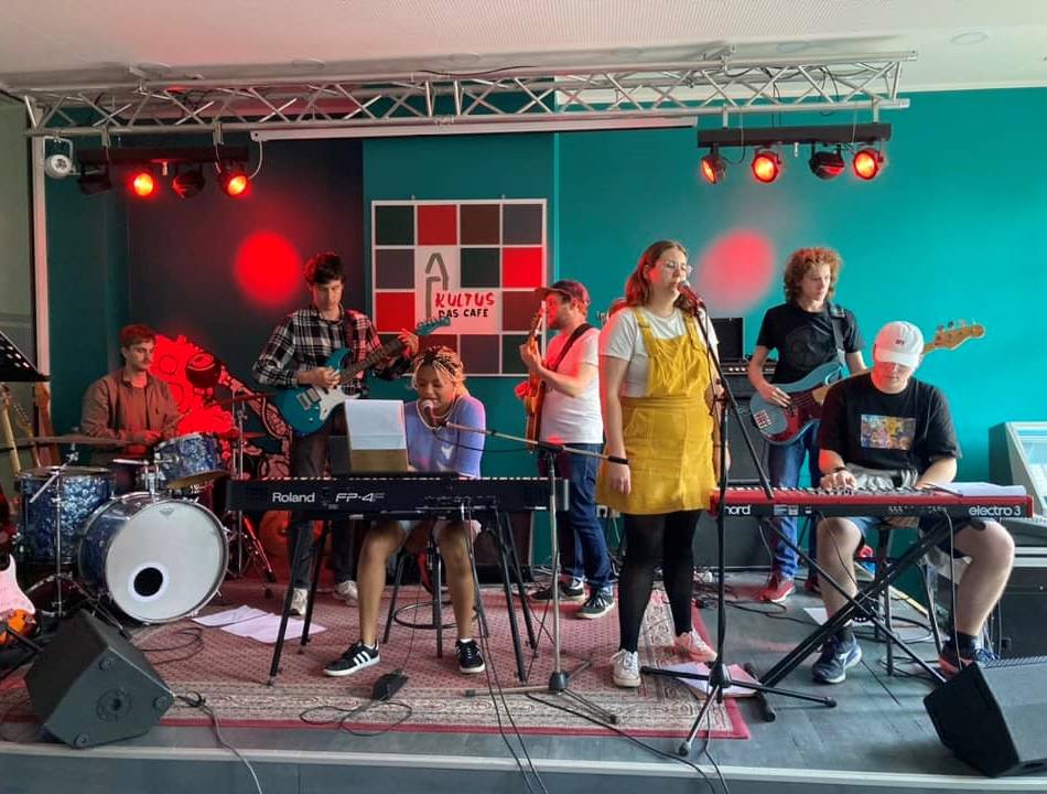 Projekt vom 4. bis zum 6. August: Das Café Kultus wird an drei Tagen zum Tonstudio