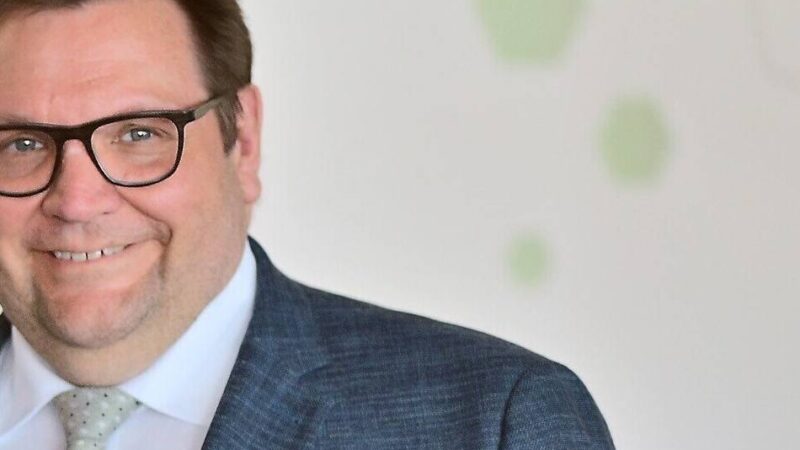 Politik in Krefeld: Wie OB Meyer auf die Unterlassungsaufforderung der AfD reagiert