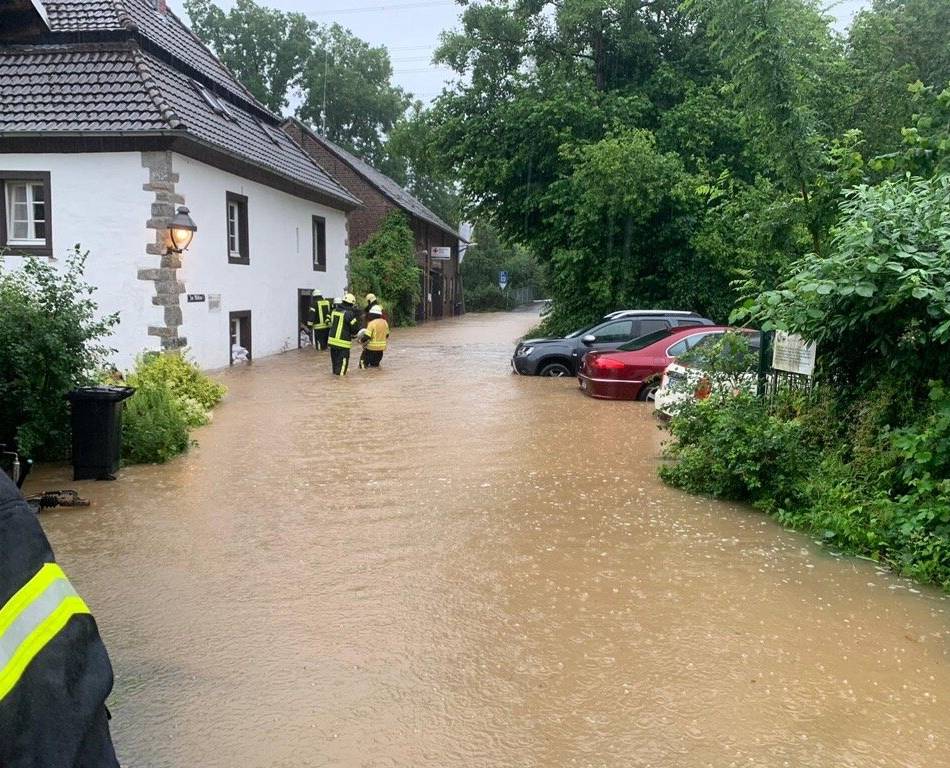 Meike Lukat (WLH) und Mitstreiter unterwegs: Schwammstädte und KI – Austausch zu Hochwasserschutz