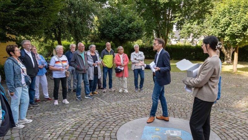 Tour mit dem Archiv des Rhein-Kreis: Rundgang führt quer durch die Geschichte Jüchens