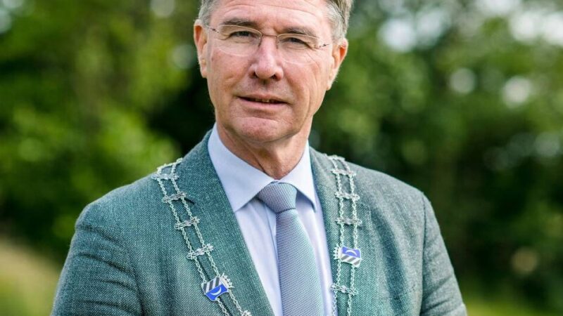 Leo Pieter Stoel im Gespräch: „Es war eine besondere Zeit“ – Bürgermeister verlässt Urlaubsinsel Ameland