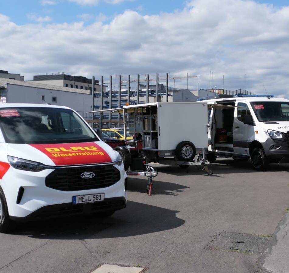 DLRG Kreis Mettmann: Lebensretter mit vier neuen Fahrzeugen im Einsatz