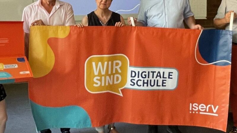 Digitalisierung durch Corona: Gesamtschule Nettetal ist digitale Vorzeigeschule