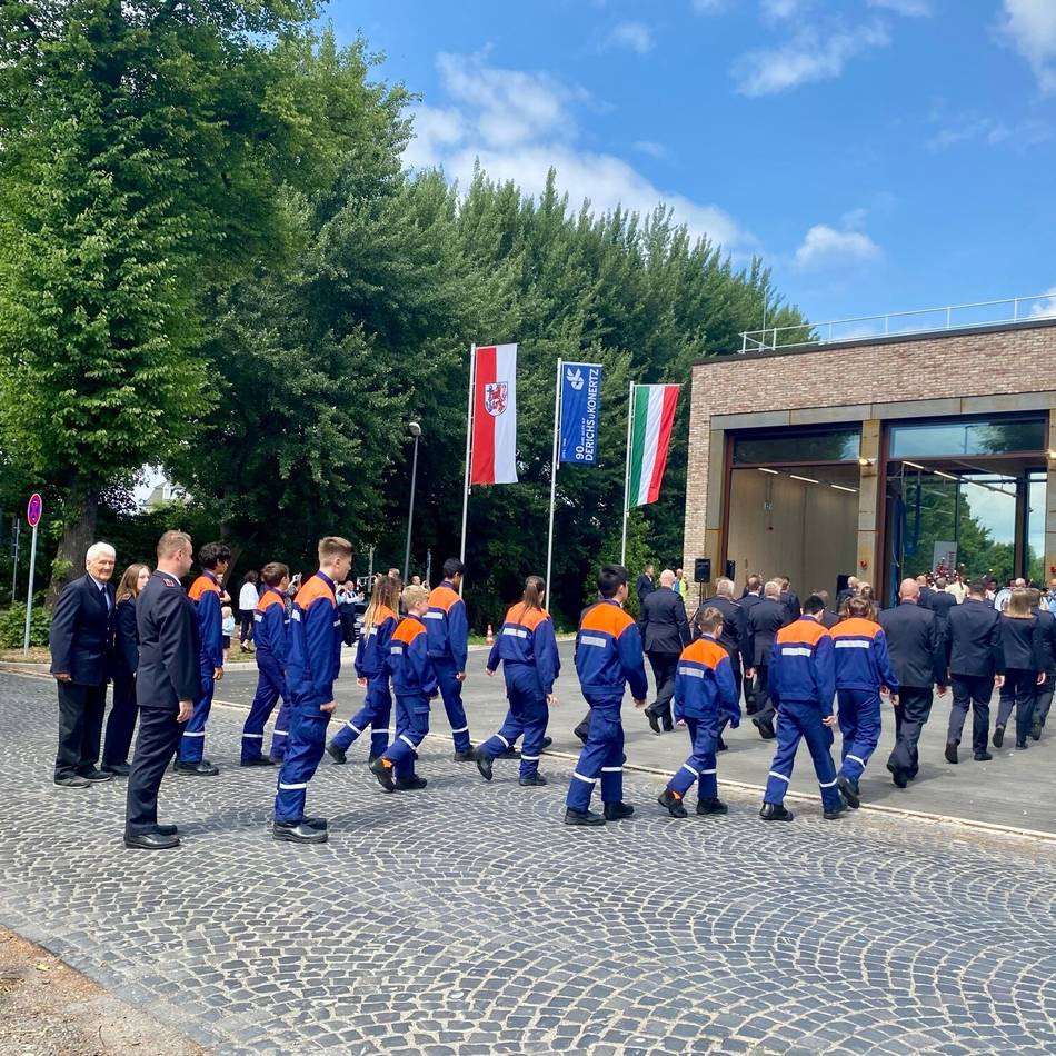Brandschutz in Düsseldorf: Neue Feuerwache in Kaiserswerth – „können nun schneller zu Einsätzen ausrücken“