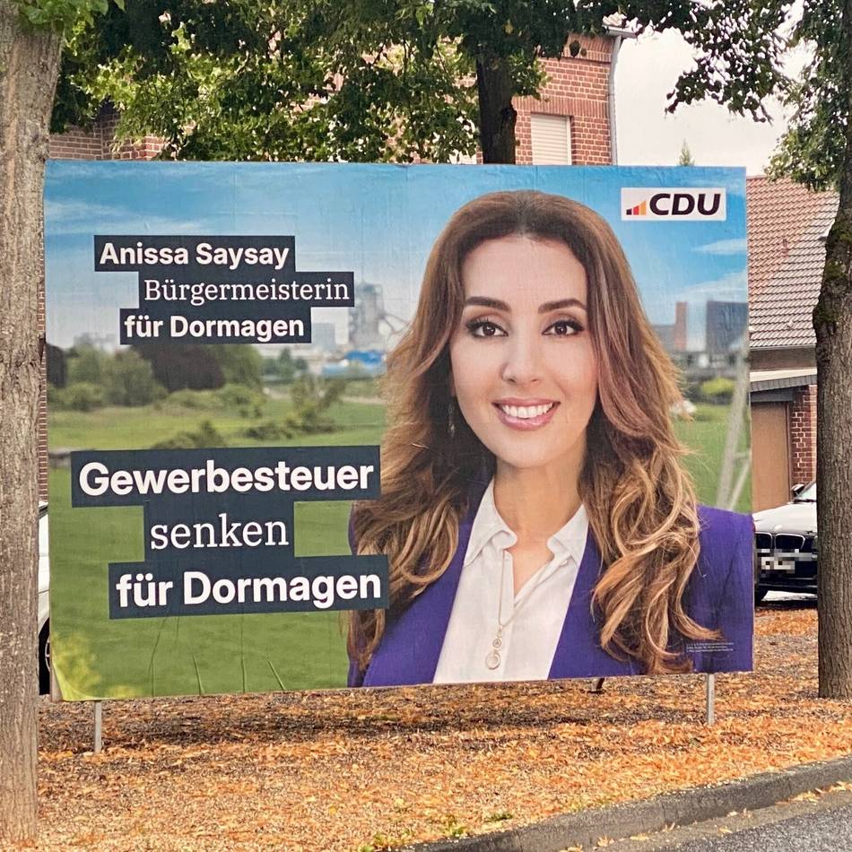 Verfrühte Kommunalwahlwerbung in Dormagen: Plakat-Patzer sorgt für Diskussion in Dormagen