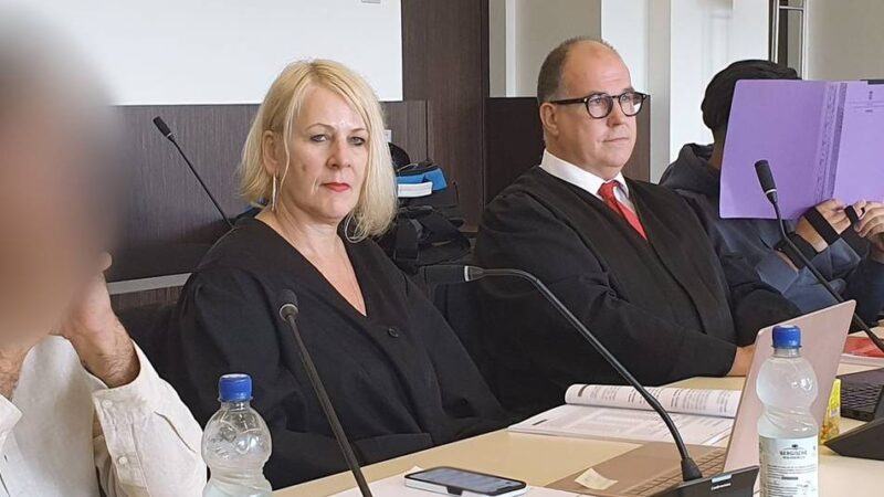 Prozess in Düsseldorf: Wagen an Automatensprenger vermietet – Vater und Sohn gestehen