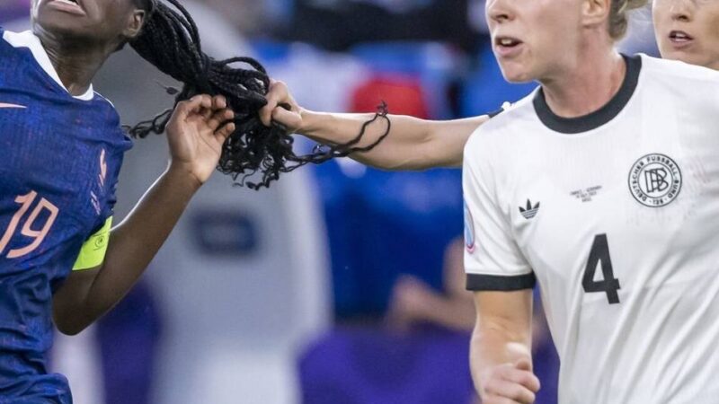 Am Zopf gezerrt: DFB-Sportdirektorin verteidigt Rotsünderin Hendrich