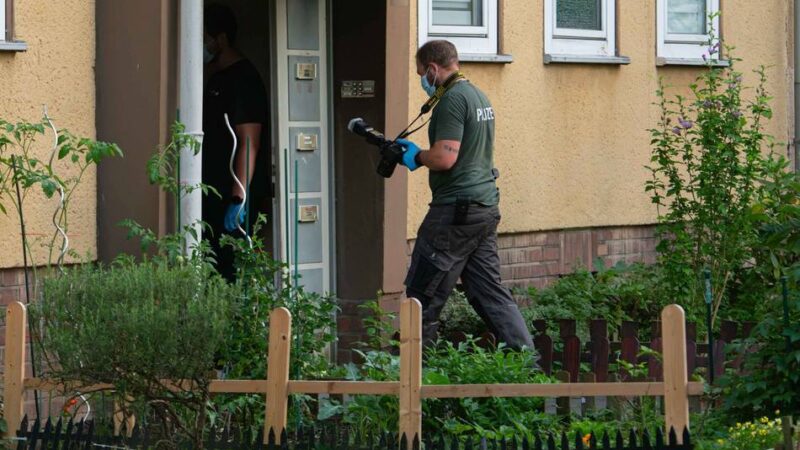 Mordkommission ermittelt: 37-Jährige in Dormagen tot gefunden – Sohn tatverdächtig
