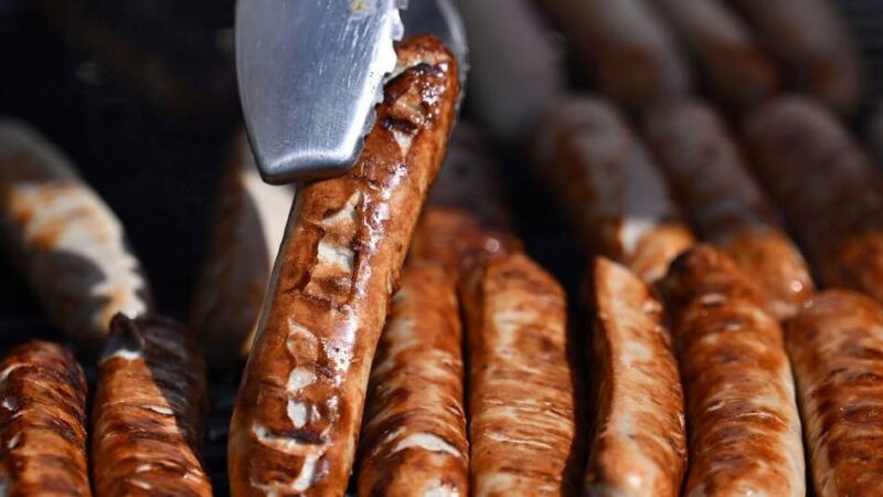 Wahlkampf in Meerbusch: Grillen und Radfahren mit Bürgermeister Christian Bommers