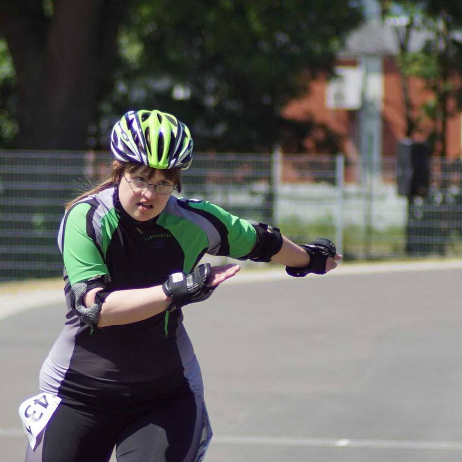 Special-Olympics-Sportlerin aus Langenfeld: Stefanie Wiegel gewinnt auf Rollerskates vollen Medaillensatz