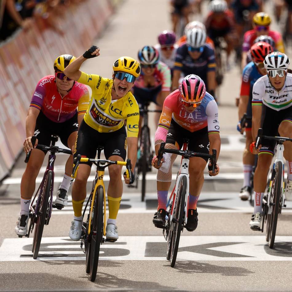 Start der Frauen: Niederländerin Vos gewinnt Auftakt der Tour de France