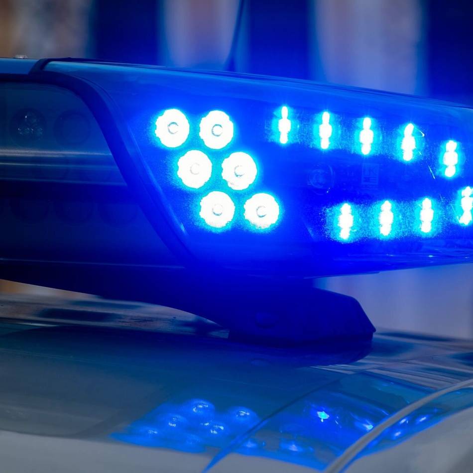 Unfall in Mönchengladbach: 16-jähriger E-Scooter-Fahrer schwer verletzt