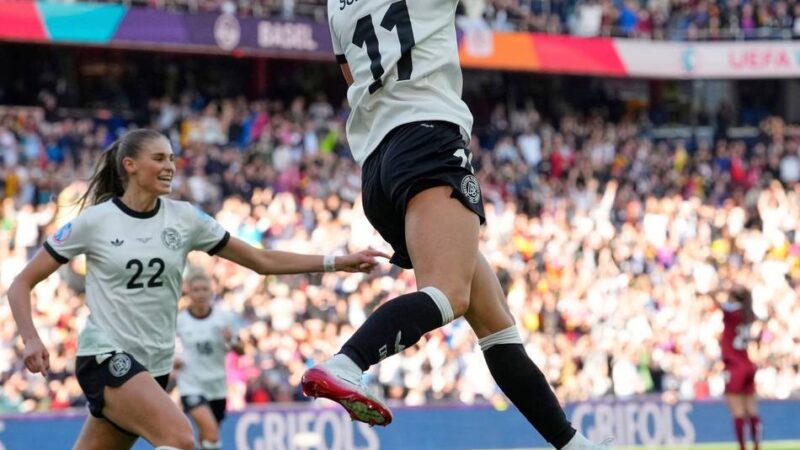2:1 gegen Dänemark: Sieg und Schützenhilfe – DFB-Frauen stehen im Viertelfinale