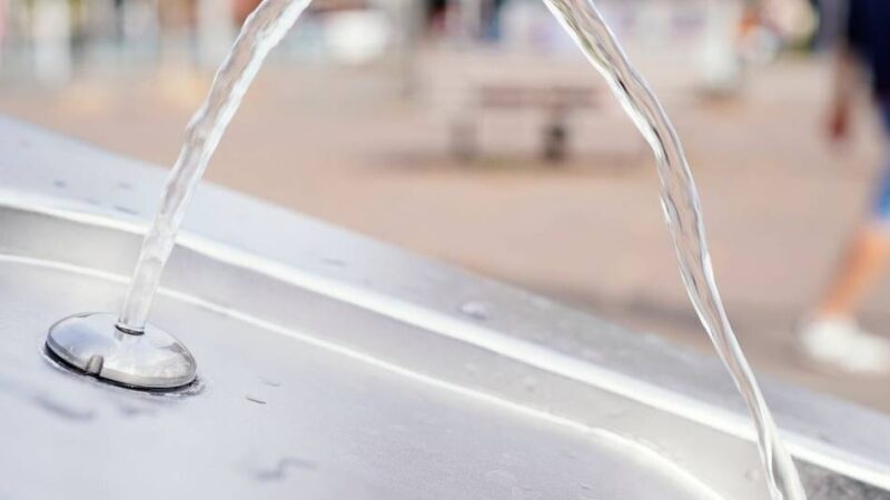 „Warming Stripes“ in Dormagen: So soll der Klimawandel im Stadtbild sichtbar werden