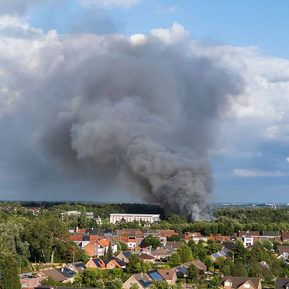 Hauptbühne bei belgischem Gegenstück in Flammen: „Ich bin sprachlos“ – Parookaville-Chef zum Tomorrowland-Feuer