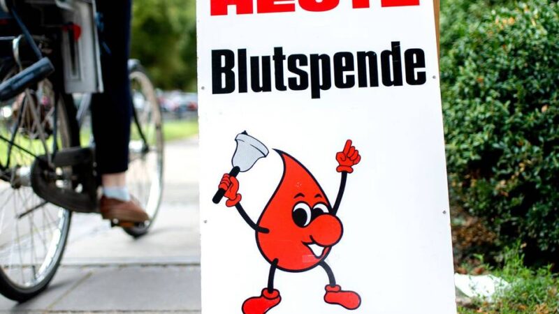 Anmeldungen noch möglich: Blutspendemarathon startet in Neuss im Zeughaus