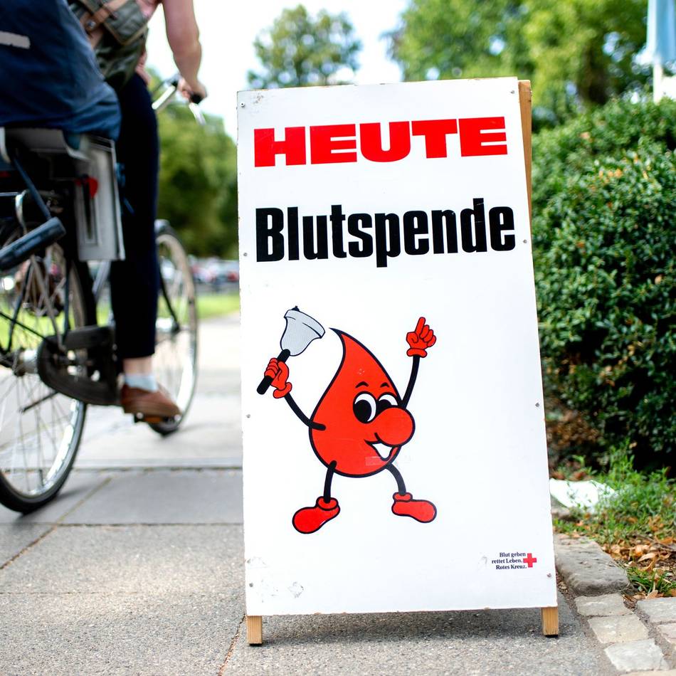Anmeldungen noch möglich: Blutspendemarathon startet in Neuss im Zeughaus