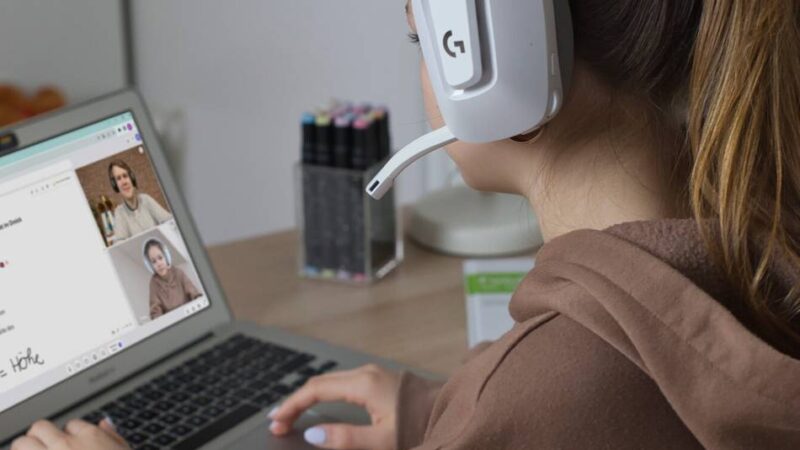 Digitale Lernhilfe: Künstliche Intelligenz als Nachhilfelehrer – wie Neusser Schüler KI nutzen