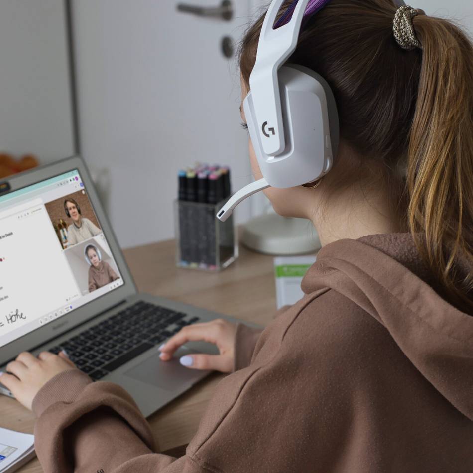 Digitale Lernhilfe: Künstliche Intelligenz als Nachhilfelehrer – wie Neusser Schüler KI nutzen