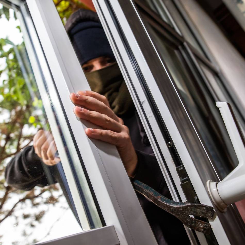 Tipps der Polizei im Rheinisch-Bergischen Kreis: Wie man Haus oder Wohnung im Urlaub vor Einbrechern schützt