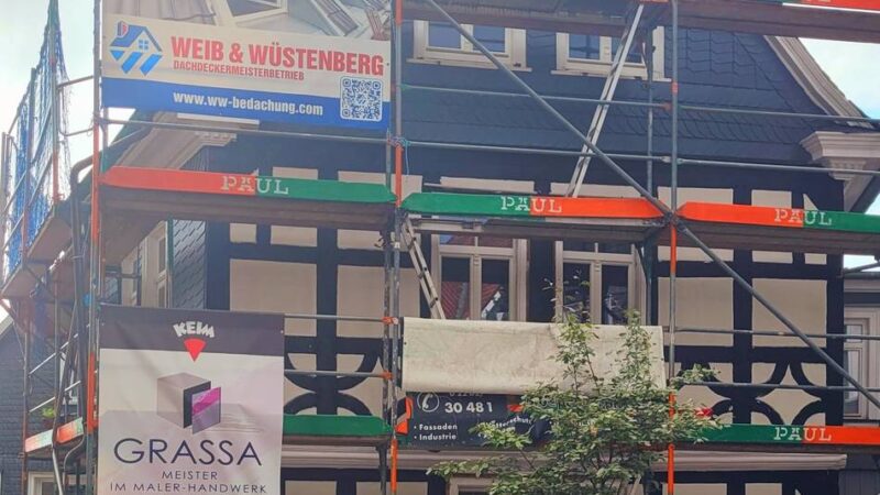 Haussanierung in Hückeswagener Altstadt: Eine Fassade als Überraschungsmoment