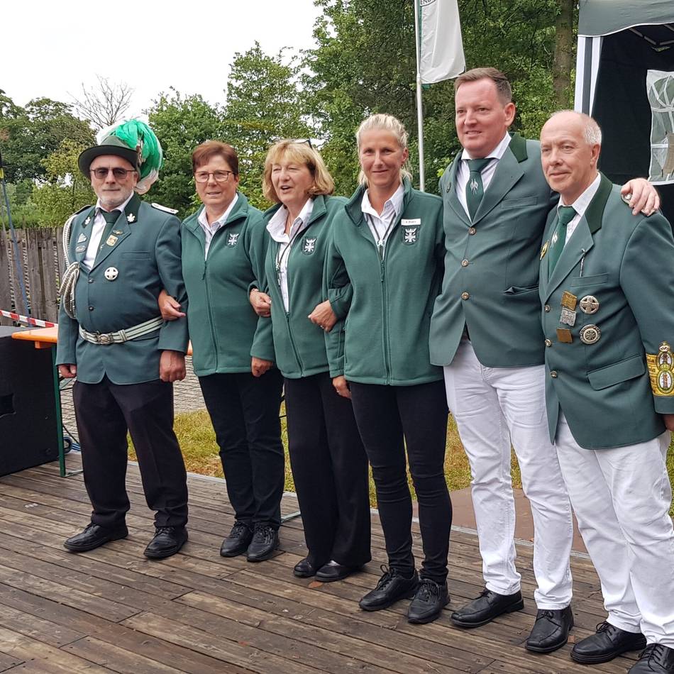 Schützenfest im Alpener Ortsteil: Bönning-Rill hat einen neuen König