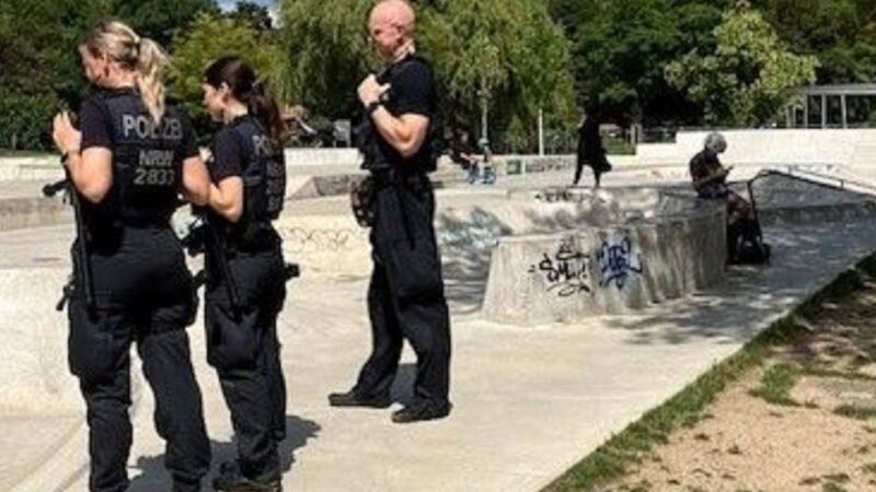 Aktion in Moers und Neukirchen-Vluyn: Polizei kontrolliert an „Hotspots“ – die Bilanz
